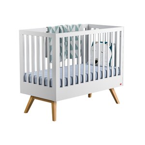 Average cot size on sale uk